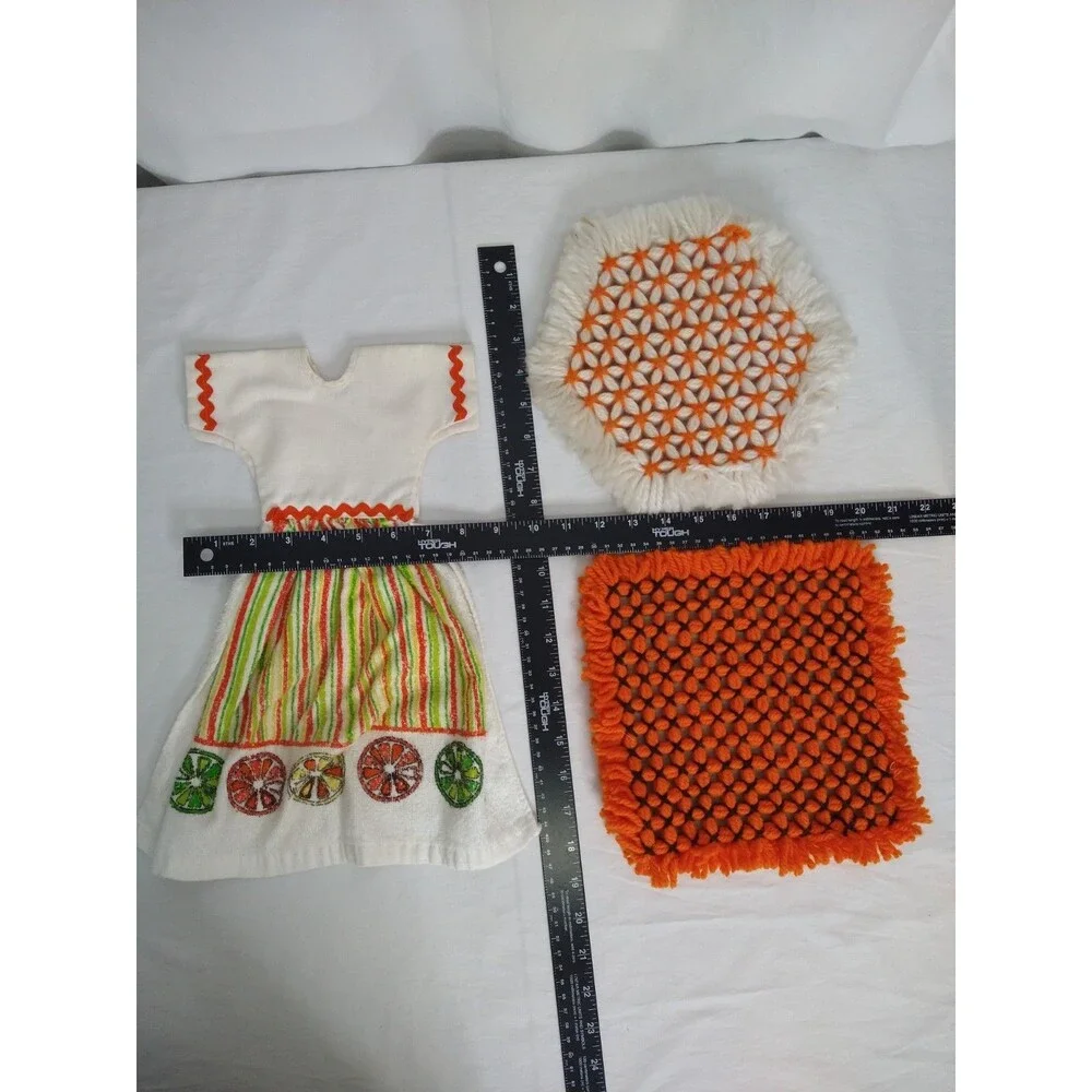 Kitchen Vintage Retro Starter SET 2-Crochet Trivet/Hot Pad 1-Hand Towel Dress